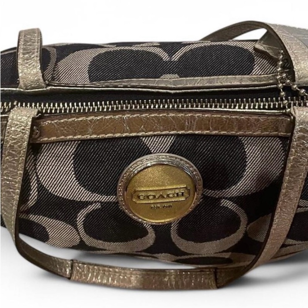 Coach Signature Denim Bag in silver and denim - Picture 7 of 8